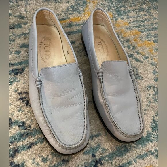 TOD'S Women's Light Gray Loafers - Picture 1 of 8
